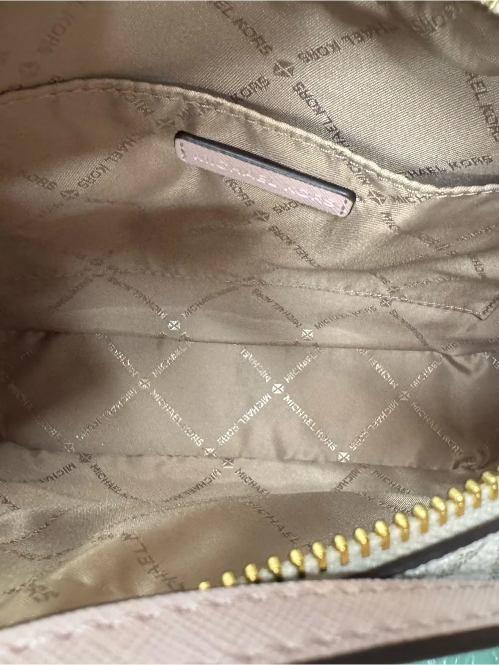 Michael Kors White Logo Crossbody with Pink Trim and Gold Chain no tags